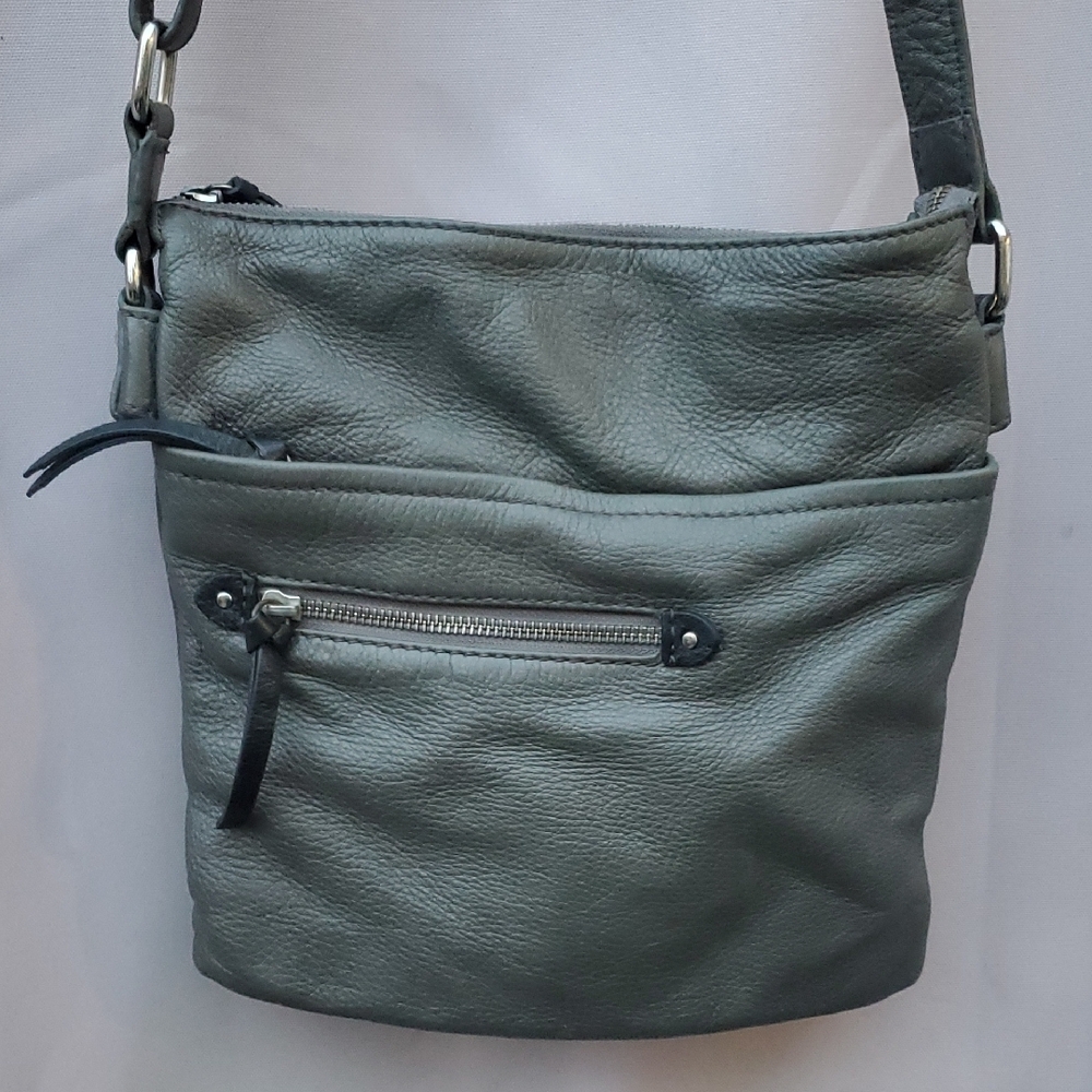 Danier Stylish Leather Gray Crossbody Bag - Picture 2 of 9